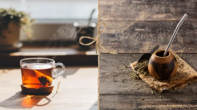 une photo avec du thé et une photo avec du maté